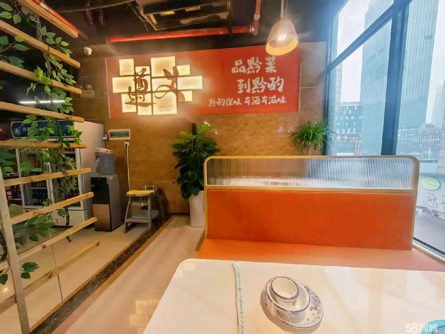 (转让)遵义林达美食街经营中二楼临街旺铺，临近大学城